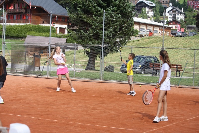 Village Camps International Summer Camp Leysin, Switzerland 2026-08-15 https://www.villagecamps.com/journals_admin/images/700-4-tennis (29).jpg